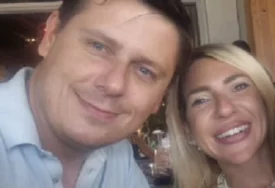 (FOTO) "RAZVEDENI, ALI FUNKCIONIŠEMO KAO PORODICA" Jovanu Jeremić bivši muž izveo na ručak, pa se oglasila na društvenim mrežama 