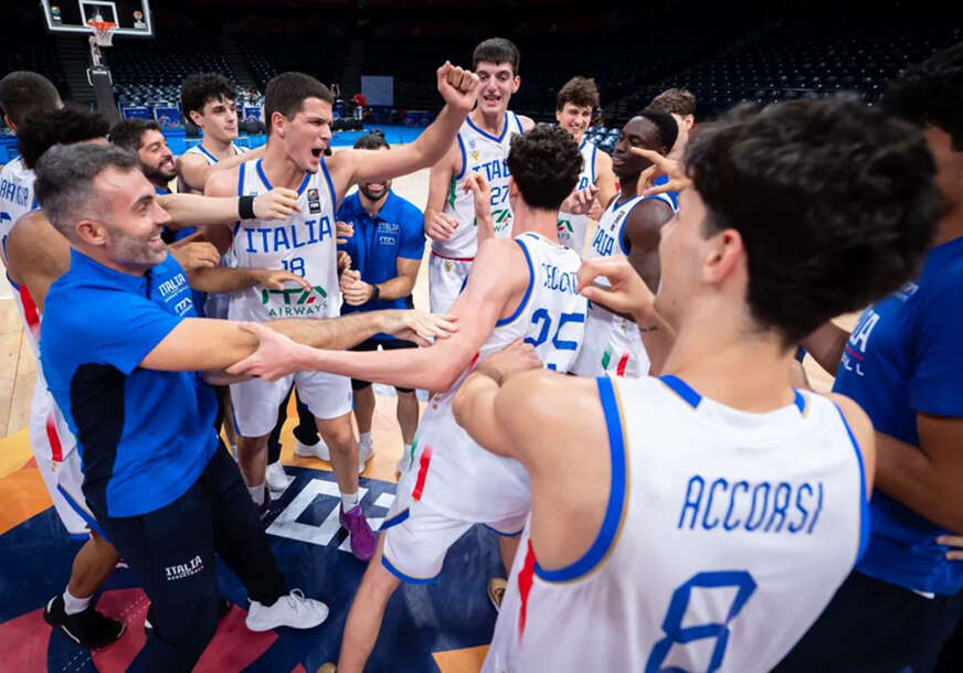 košarkaši Italije (U18) slave pobjedu