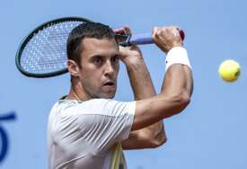 BUSE BIO BOLJI Laslo Đere poražen u prvom kolu ATP turnira u Gštadu