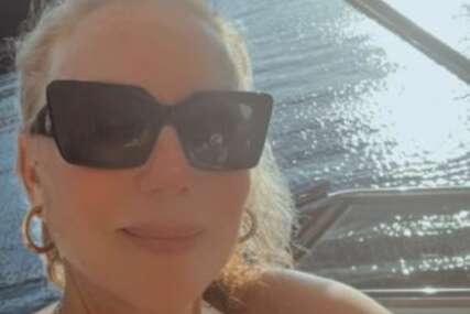 Lepa Brena