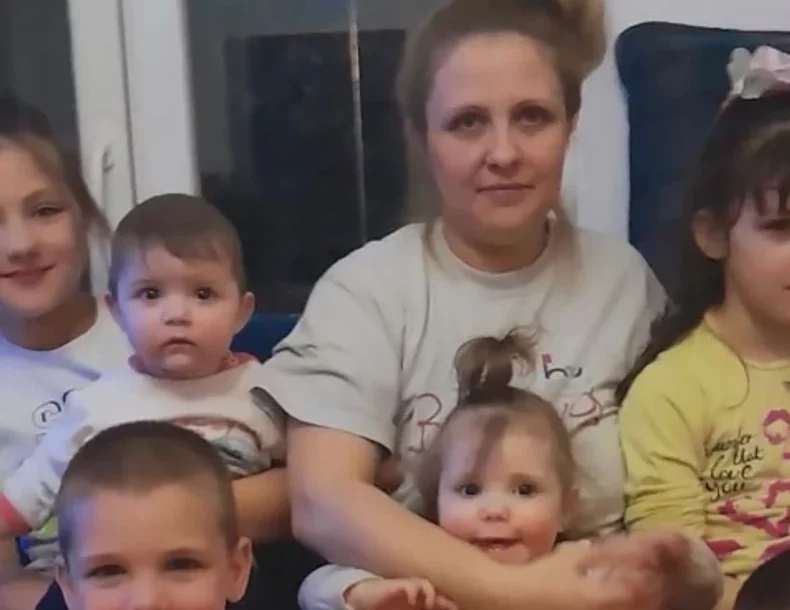 Zorana Ilić sa djecom 