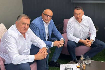 (FOTO) "Idemo dalje zajedno" Nenad Nešić se na Kozari sastao sa Miloradom Dodikom i Darkom Banjcem