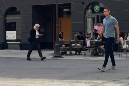 (VIDEO) „Mnogi su ga prepoznali, ali mu niko nije prišao“ Brat Ane Ivanović u Beogradu, šeta u elitnom naselju u kežual izdanju
