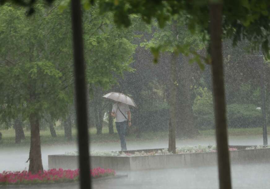 (FOTO) Region na udaru: Jako NEVRIJEME POGODILO SLOVENIJU, moguće superćelijske oluje