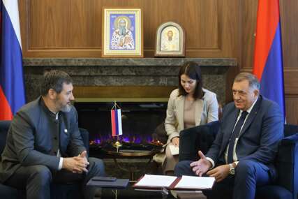 (FOTO) Dodik zadovoljan sastankom: Prilika da se naprave dogovori da se pospješi saradnja sa Tatarstanom