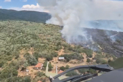 (VIDEO) VATRA GUTA SVE PRED SOBOM Dramatični snimci požara na jugu Srbije, MUP digao helikoptere