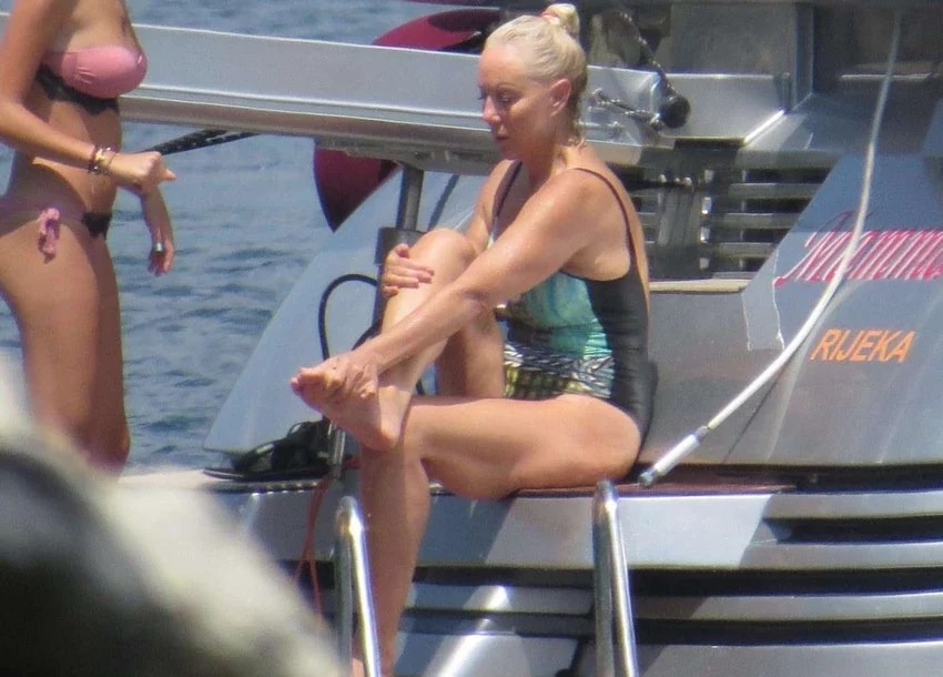 Lepa Brena na jahti