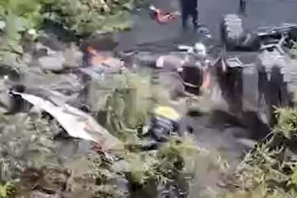 (VIDEO, FOTO) Užas u Rusiji: Autobus pao sa litice, najmanje 14 mrtvih