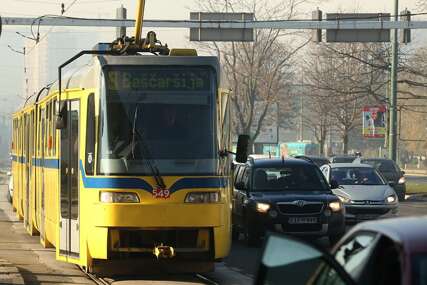 NOVE CIJENE JAVNOG PREVOZA U SARAJEVU Evo koliko je pojeftinila godišnja karta