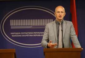 “NISU IZNIJELI NIKAKVE PRIJEDLOGE” Mazalica poručio da je sjednica o javnim preduzećima trebala da posluži opoziciji kao POLITIČKA PROMOCIJA 