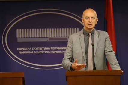 “NISU IZNIJELI NIKAKVE PRIJEDLOGE” Mazalica poručio da je sjednica o javnim preduzećima trebala da posluži opoziciji kao POLITIČKA PROMOCIJA 