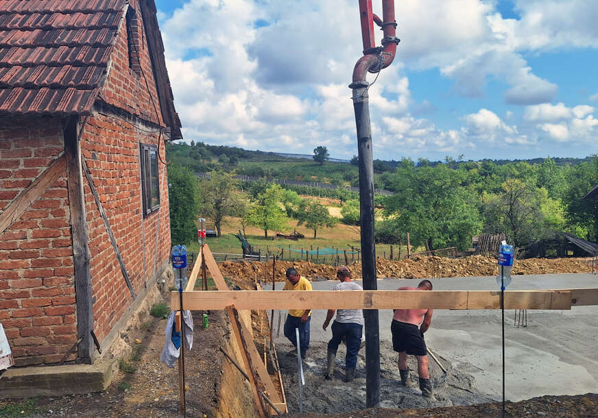 (FOTO) Human gest: Počela IZGRADNJA KUĆE Draganu Matarugiću, sinu poginulog borca