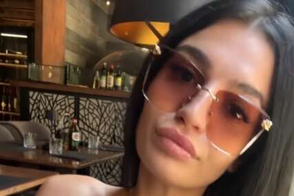 (FOTO) "Potreban mi je novac za Ferari" Bivša teniserka Tamara Bojanić prosi na ulicama Beograda