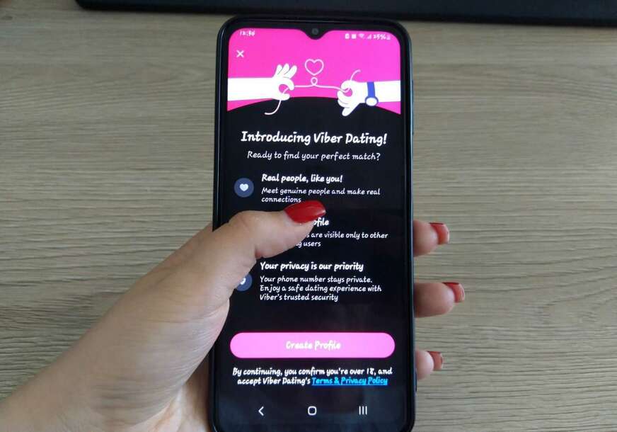 VIBER DEJTING UVODI NOVU FUNKCIJU Korisnici će moći da sakriju profila od svih kontakata i u grupnim četovima