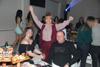(FOTO) "Bio je pijan, opraštam se od ugostiteljstva" Majka Teodore Džehverović napadnuta u kafiću u kojem je radila