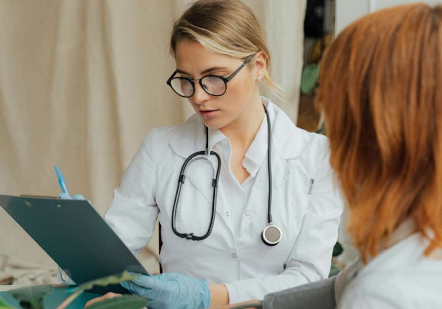 doktorka, doktor