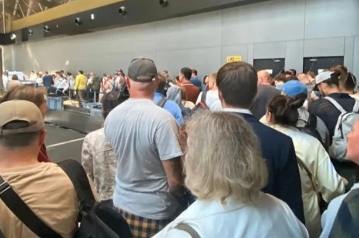 HAOS U RUSIJI Otkazani letovi, putnici zaglavljeni na aerodromu, hakerski napad na Aeroflot