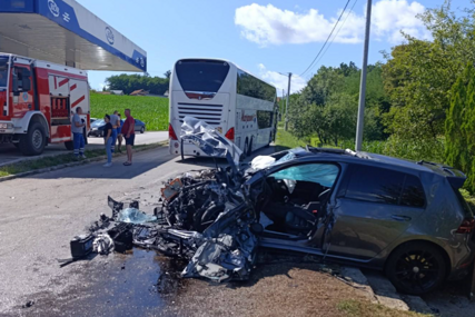 (FOTO) Njegovo srce nije izdržalo: Preminuo Nikola koji je povrijeđen u stravičnom sudaru "golfa" i autobusa kod Prijedora