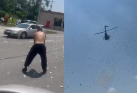 (VIDEO) PARE LETE IZ HELIKOPTERA, NA ULICI STAMPEDO Sinovi ispunili očevu posljednju želju, iz vazduha izbacili bogatstvo
