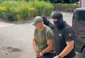 (VIDEO) Uhapšen NAČELNIK POLICIJE u Crnoj Gori i još 2 osobe: Sumnja se na stvaranje kriminalne organizacije i zloupotrebu službenog položaja