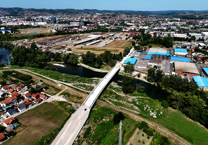 most u česmi 