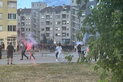 navijači Borca pristižu na Gradski stadion