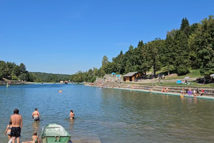 TRAGEDIJA U SLAVONIJI Mladić skočio u jezero, pa preminuo