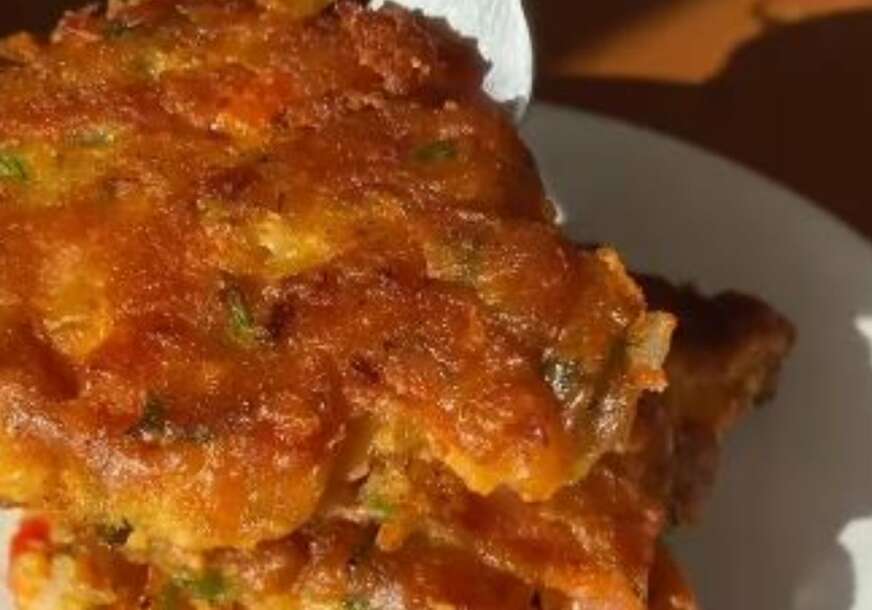 UŠTIPCI OD PARADAJZA Ljetnji raj u tanjiru sa Santorinija