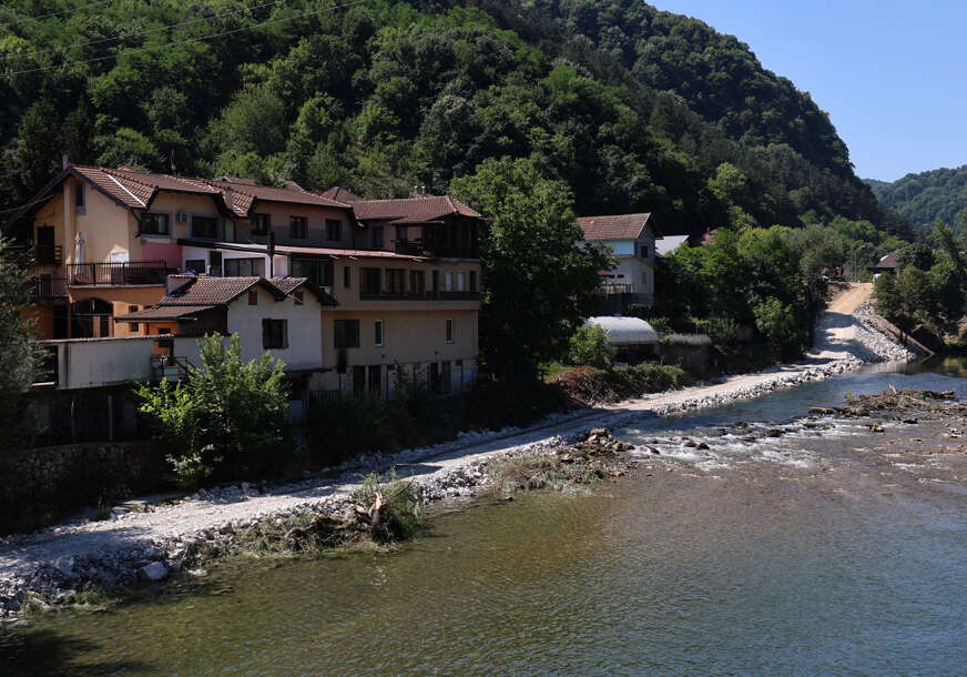 radovi na pješačkoj stazi u šeheru/srpske toplice 