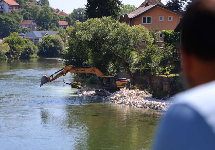 radovi na pješačkoj stazi u šeheru/srpske toplice 