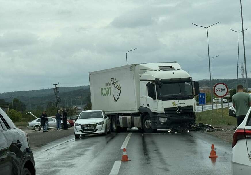 Teška nesreća kod Modriče: Poginula jedna osoba