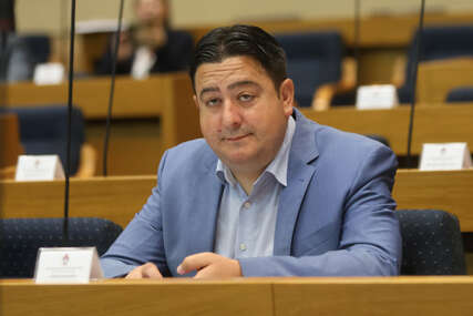 "Školski primjer KORUPCIJE" Marković podijelio EKSKLUZIVNU informaciju sa građanima Srpske, evo o čemu je riječ