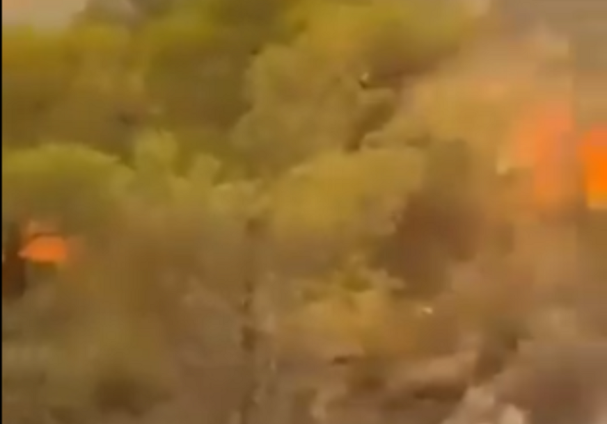 (VIDEO) GORI HALKIDIKI Na terenu desetine vatrogasaca i helikopter, u toku gašenje katastrofalnog požara