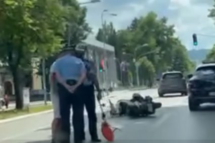 Sudar auta i motora: Udes kod zgrade Vlade u Banjaluci