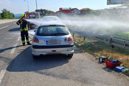 (FOTO) Intervenisali više puta: Banjalučki vatrogasci u akciji, u jednom danu GORJELA 2 AUTOMOBILA