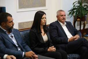 Sanja Vulić, Radovan Višković, Igor Dodik