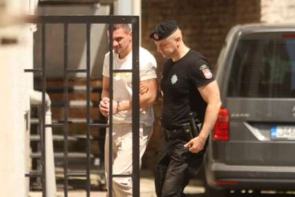 Kos ostaje iza rešetaka JOŠ 2 MJESECA: Produžen pritvor osumnjičenom za pomaganje u teškom ubistvu Dejana Kostića Dele