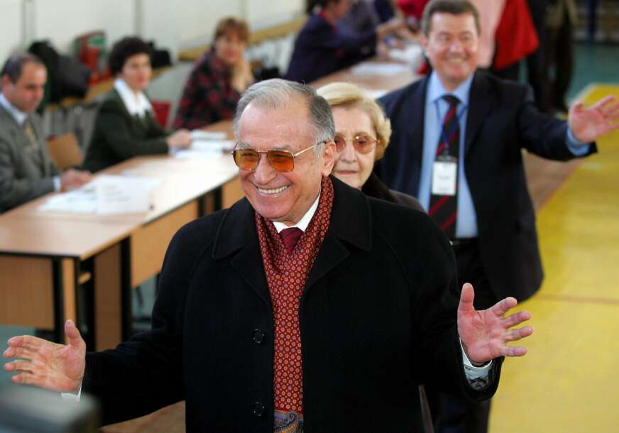 OTKAZALO MU VIŠE ORGANA Bivši predsjednik Rumunije Ilijesku u lošem stanju