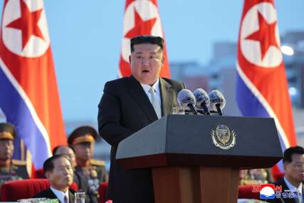 Si, Putin i Kim Džong Un RAME UZ RAME: Velika vojna parada povodom „Dana pobjede“