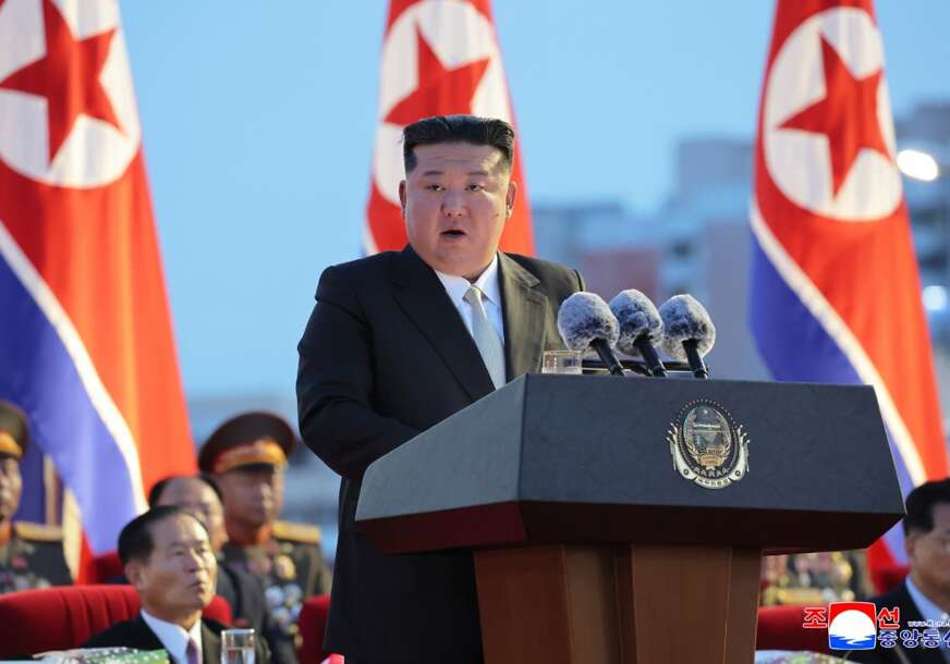 Si, Putin i Kim Džong Un RAME UZ RAME: Velika vojna parada povodom „Dana pobjede“