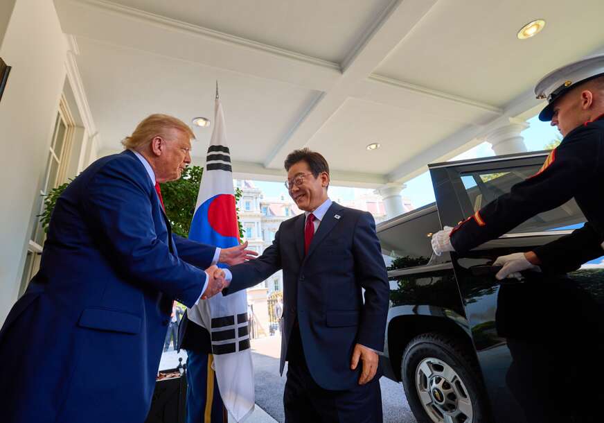 FOTO: YONHAP/EPA