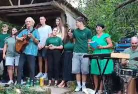 (VIDEO) Darko Rundek premijerno izveo pjesmu o Uni: Obilježena godišnjica pobjede u zaštiti rijeke