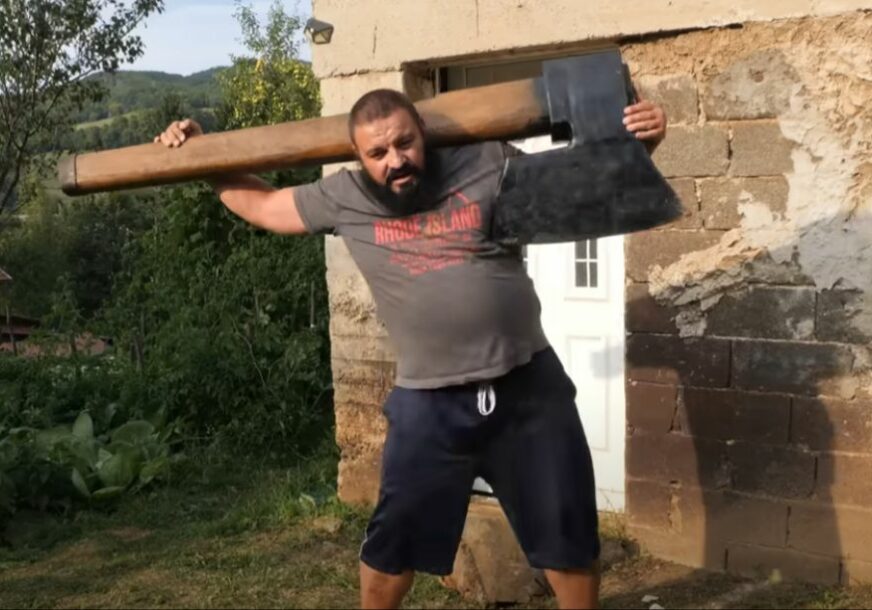 Adnan Zolota podigao najtežu sjekiru na svijetu 