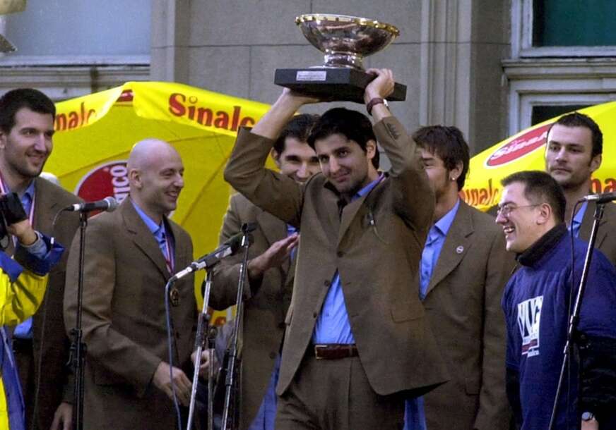 Proslava zlata 2001 godine