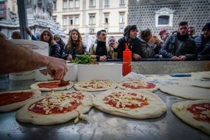 SKANDAL U ITALIJI Picerija naplatila više za picu bez paradajza i bez laktoze