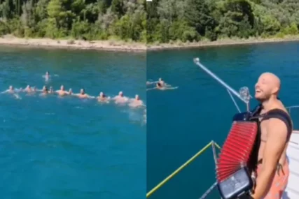 Srbi zaigrali kolo u moru 