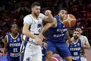 Jusuf Nurkić u akciji protiv Kipra