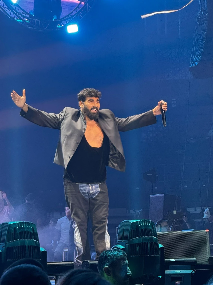 Azis, najbolja drugarica mu rodila dijete, on kćerki priznao da voli muškarce