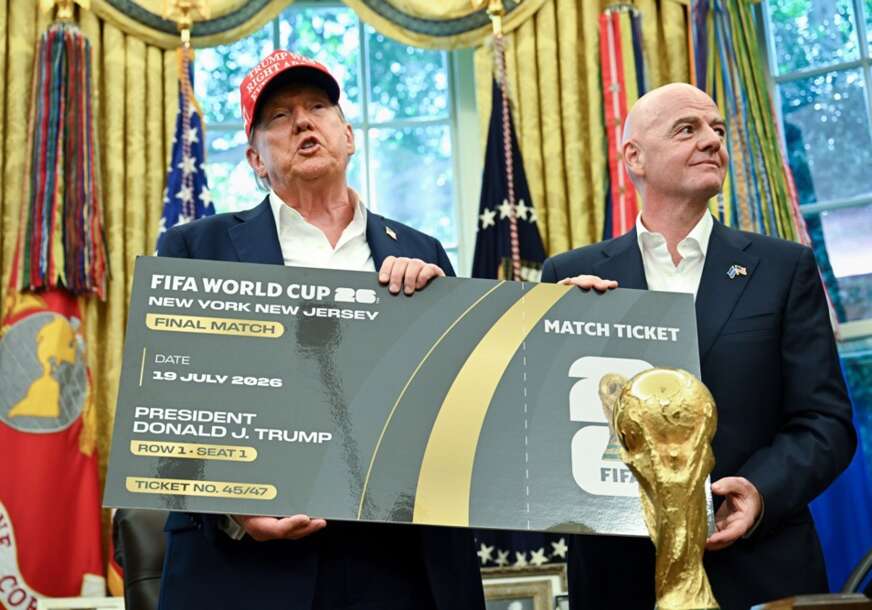 Donald Tramp i Đani Infantino