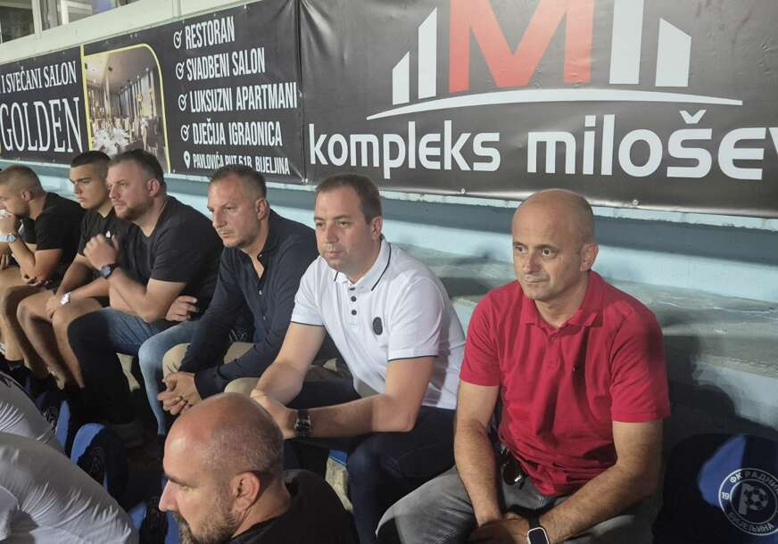 (FOTO) Podrška sportistima: Selak u društvu Ćorića pratio utakmicu Radnik – Posušje